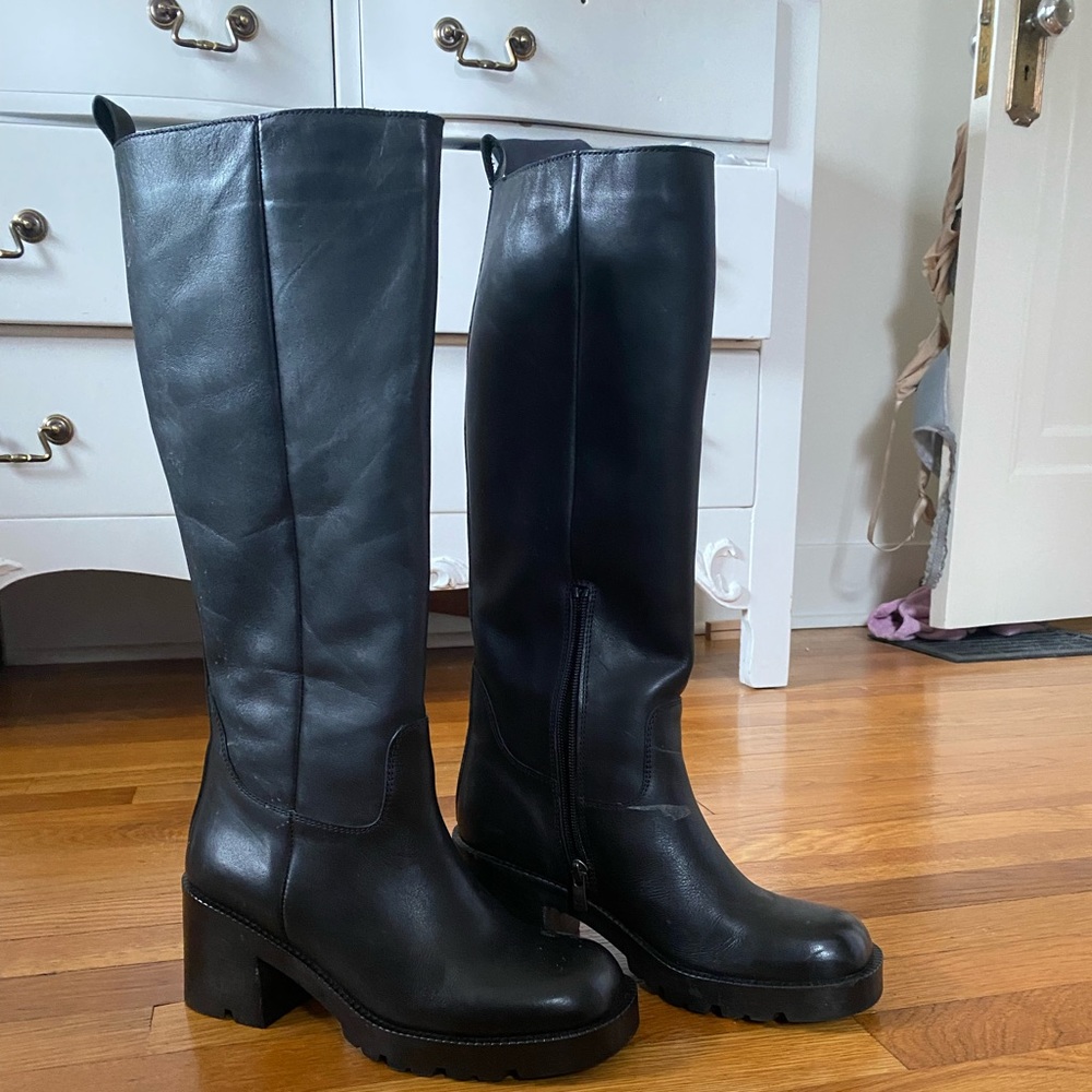 Black Steve Madden Chunky Boot